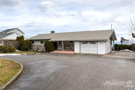 Homes for Sale in GLENROSA, Kelowna,  $489,900