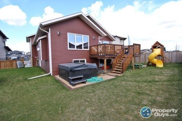 3 bed property for sale in Sylvan Lake, AB