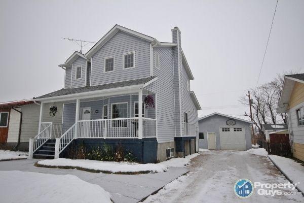 4 bed property for sale in Rimbey, AB