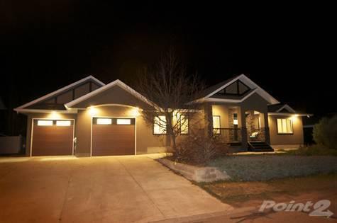 Homes for Sale in Fairway Heights, Lacombe,  $789,911