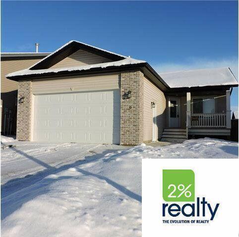 Very Nice 3 Bedroom Main Blackfalds Home - Listed By 2% Realty