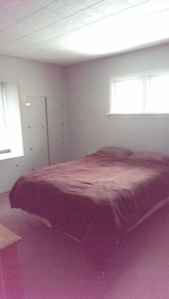 Room For Rent / Roomate wanted