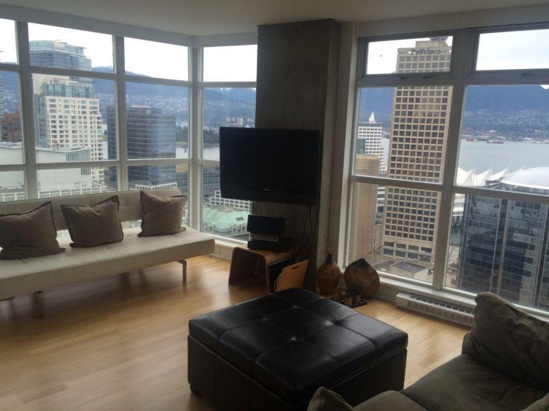 DOWNTOWN FURNISHED CONDO/STUNNING WATER AND MOUNTAINS VIEWS