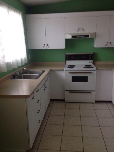 2 Bedroom $825 utilities included