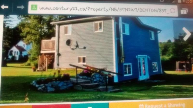 $64900 beautiful house or Cottage on River front