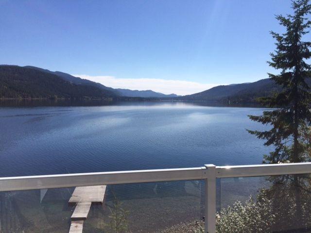 Christina Lake Waterfront Home