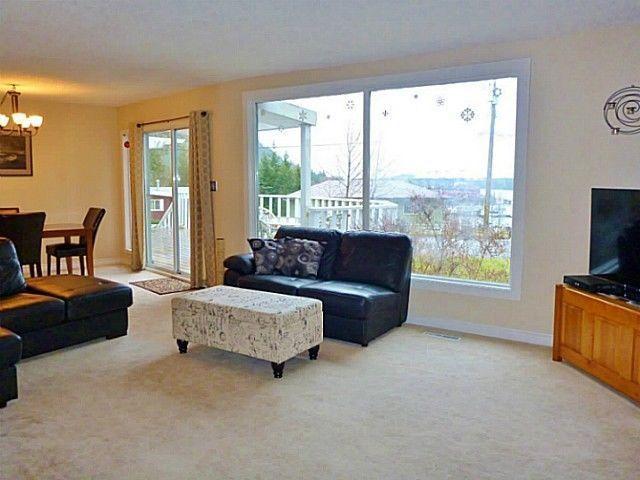 Full House with panoramic views from large deck