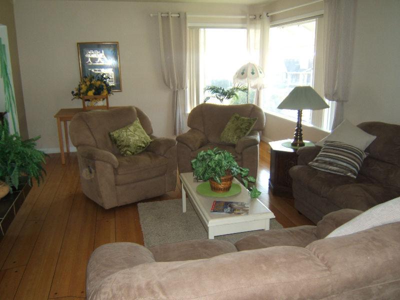 FURNISHED HOME OCEAN VIEW IN WHITE ROCK