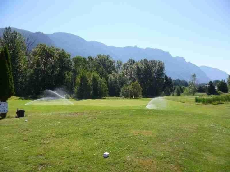 Par 3 Golf Course located in the Beautiful Kootenays!