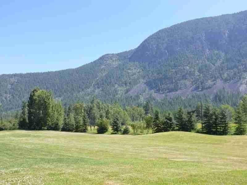 Par 3 Golf Course located in the Beautiful Kootenays!