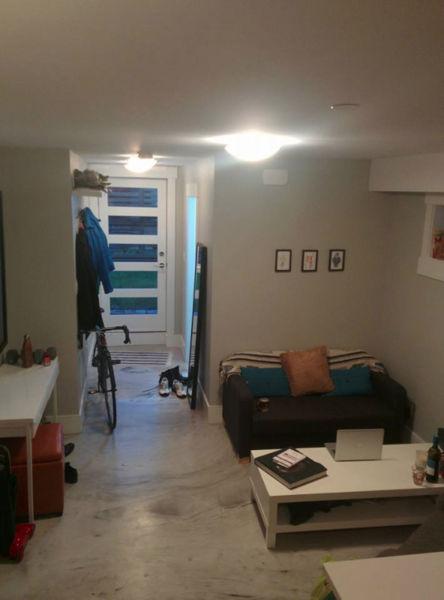 $775 Roommate Wanted - March 1 2016 $775