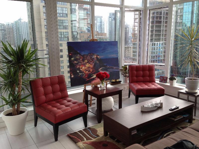 Beautiful Downtown View Den/Solarium for Feb 1st