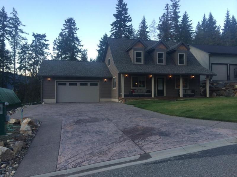 3 bedroom house for rent near Sicamous