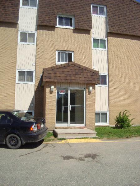 210 Parkside Dr. 2 Bedroom FREE RENT FOR MARCH