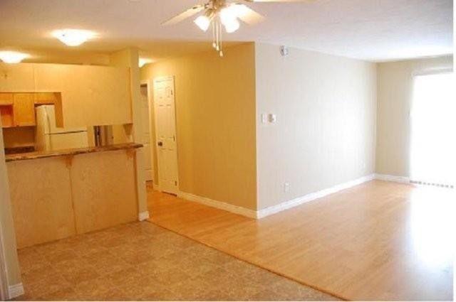 Nicest Apt for the Price! 381-3333 (Washer & Dryer included)