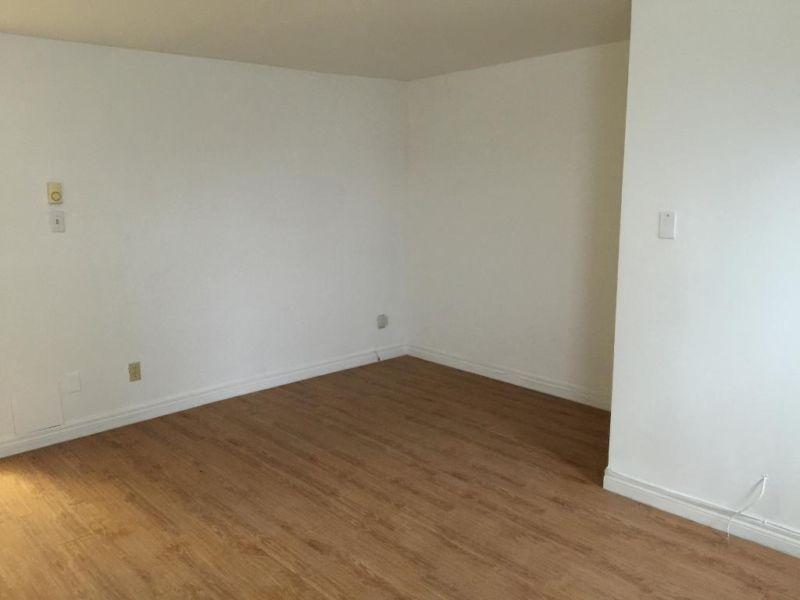 **Spacious Two Bedroom Uptown on Waterloo By Cathedral™**