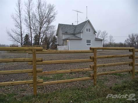 Homes for Sale in Moosomin, Saskatchewan $260,000
