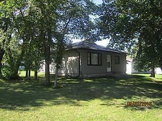HOUSE FOR SALE IN MINNEDOSA