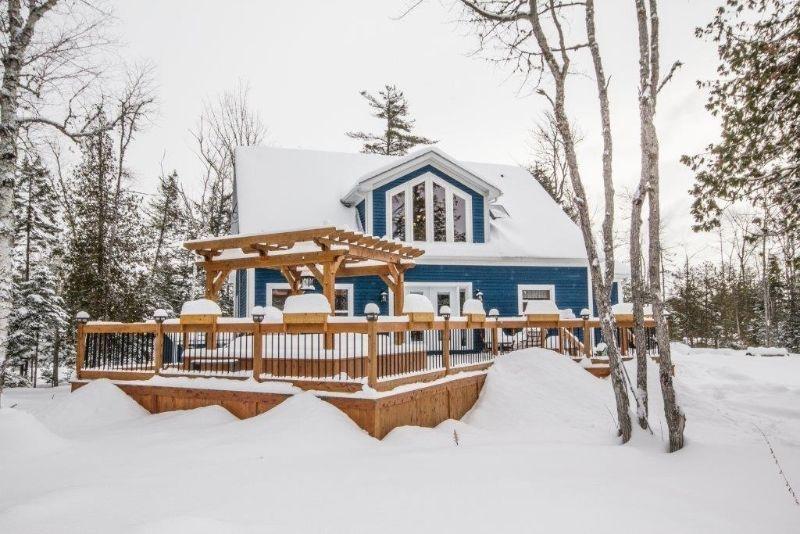 ATTN NATURE LOVERS - Custom Timber Frame Style Home