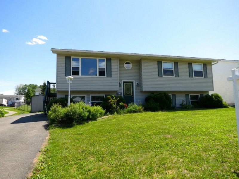Spacious 4 bedroom home in the heart of Oromocto!