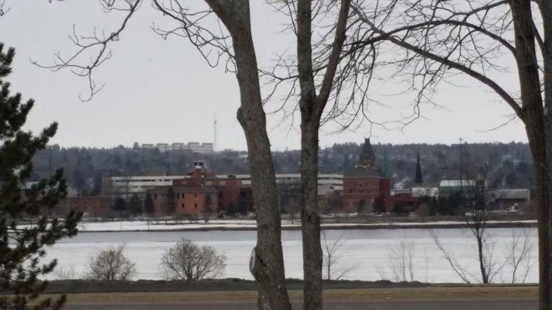 STUNNING EXECUTIVE HOME WITH AMAZING VIEW OF DOWNTOWN