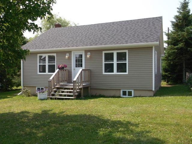 Move in Ready 395 Edward St (Newcastle) $123,500 MLS# 02805244