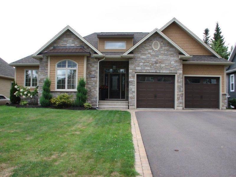 House for Sale, Dieppe NB-Executive Bungalow in Fox Creek Dev