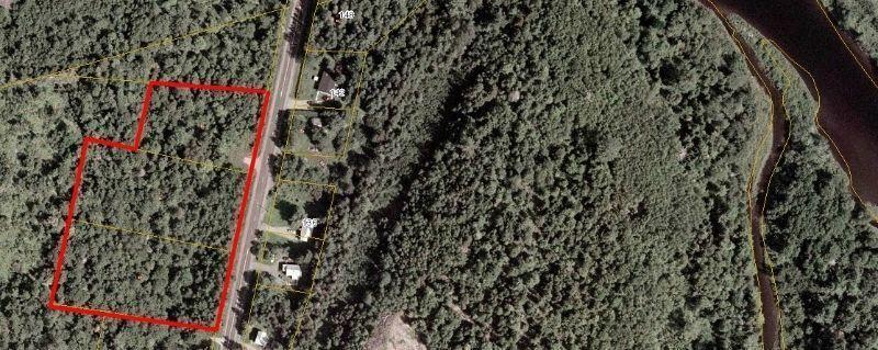 3 Subdivided building lots being sold as a package!