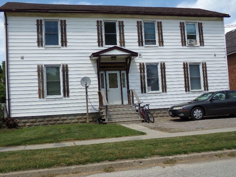 1 BEDROOM APARTMENTS CLOSE TO DOWNTOWN CHATHAM