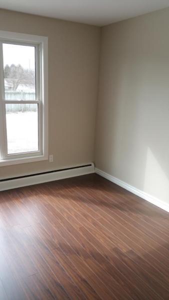 2 Room Fourplex for rent $825 plus on Stirling!