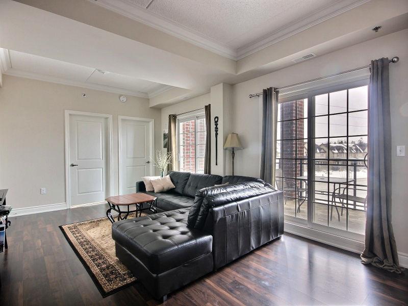 FOR SALE: 3 YEAR OLD IMMACULATE 3 BDRM CONDO ON GORDON