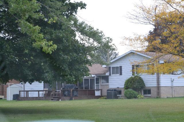 REDUCED!!! 3 level split home FOR SALE!! In Wallaceburg On