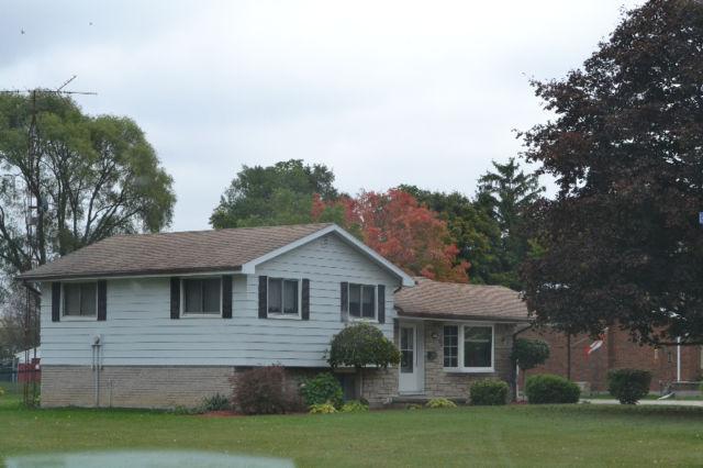 REDUCED!!! 3 level split home FOR SALE!! In Wallaceburg On