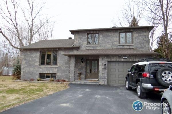 3 bed property for sale in Lancaster, ON