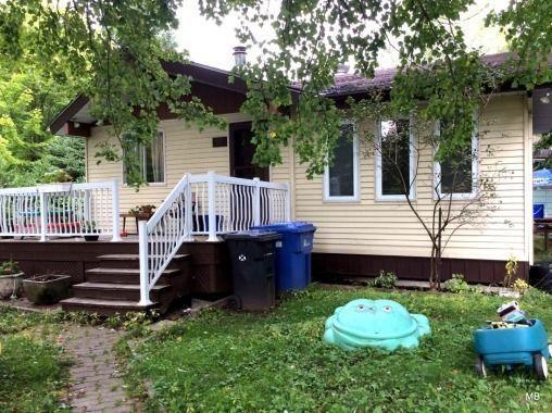 Bungalow for sale in Saint-Lazare