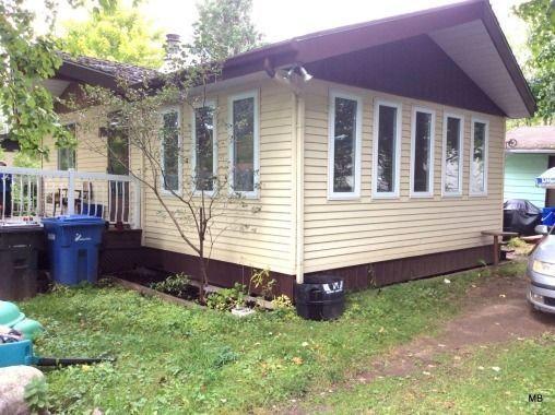 Bungalow for sale in Saint-Lazare