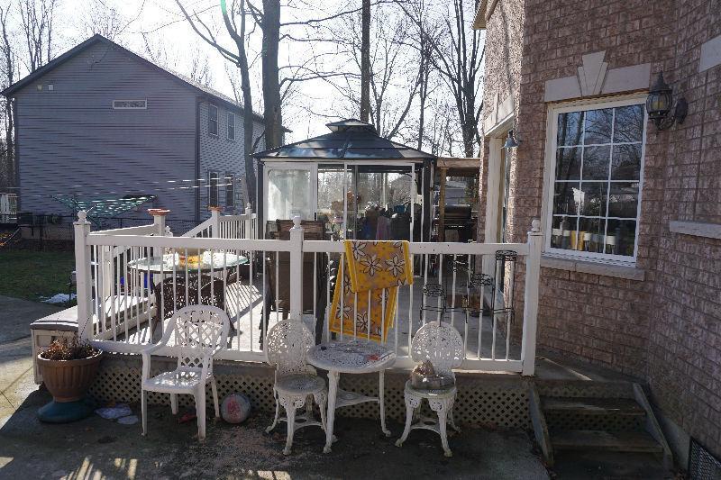 Large Family Home with In-Law Suite