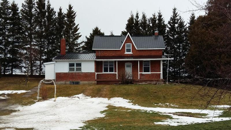 Newly renovated country home near Orillia