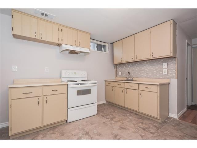 2 Bedroom Legal Basement Suite - Utilities Included - May 1st