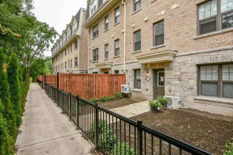 GORDON TERRACE - 3 Bedroom Suite Available May 1st