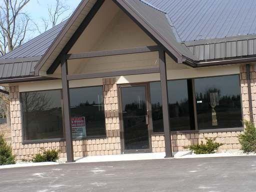 Commercial/Retail Space for Lease on Hwy 6