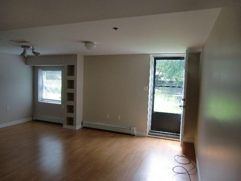 All Inc. 1 Bed. Apt. $725 Apr 1 or May 1