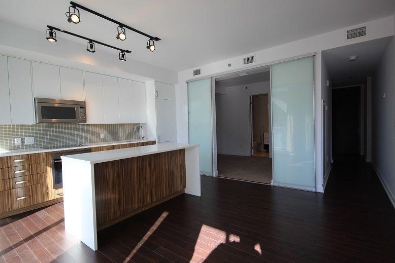 UPSCALE 1BDRM CONDO AT THE EXCLUSIVE SOHO LISGAR!!!