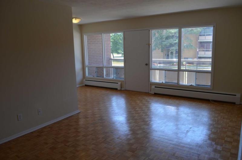 2 BR Across from Park - Heat Included Off Cheapside St