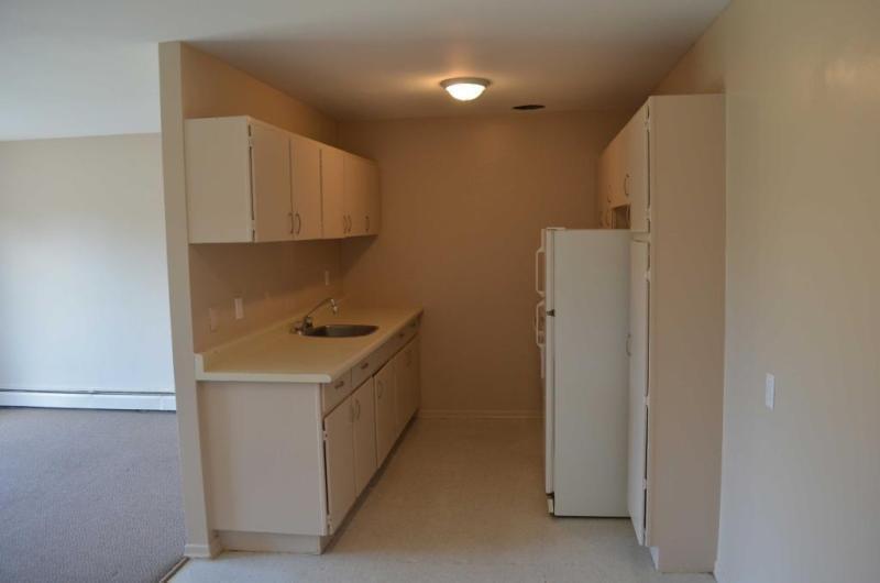 2BD - Huron St at Adelaide St - Close to Western U - HEAT INCL