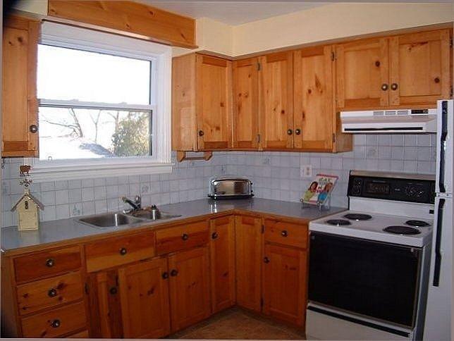 A block from Bryon Village * West