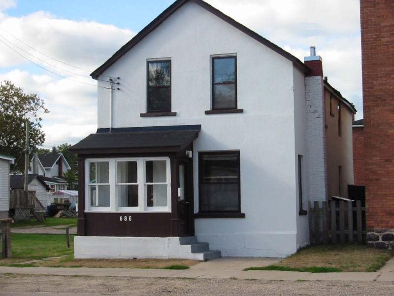 CENTRAL TWO BEDROOM APARTMENT