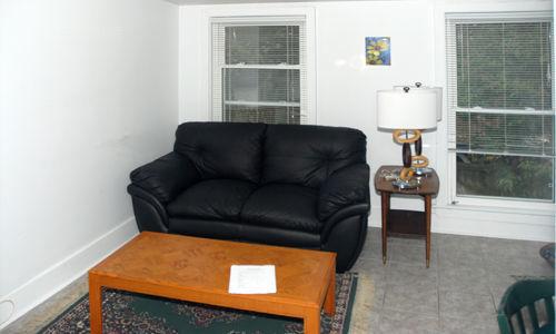 68 Colborne St Apt #3 Available May 1/16!