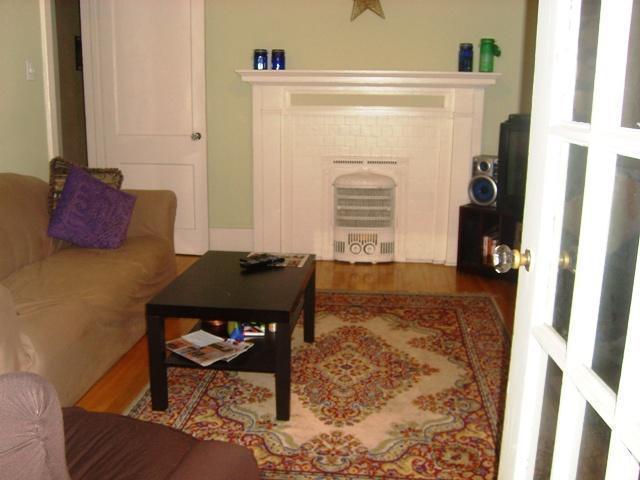 Spacious Golden Triangle 4 Bedroom Apartment - May 1st