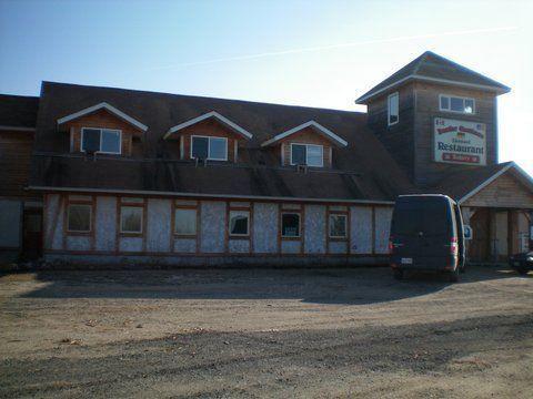 Commercial and residential space available for rent in Rainy Riv